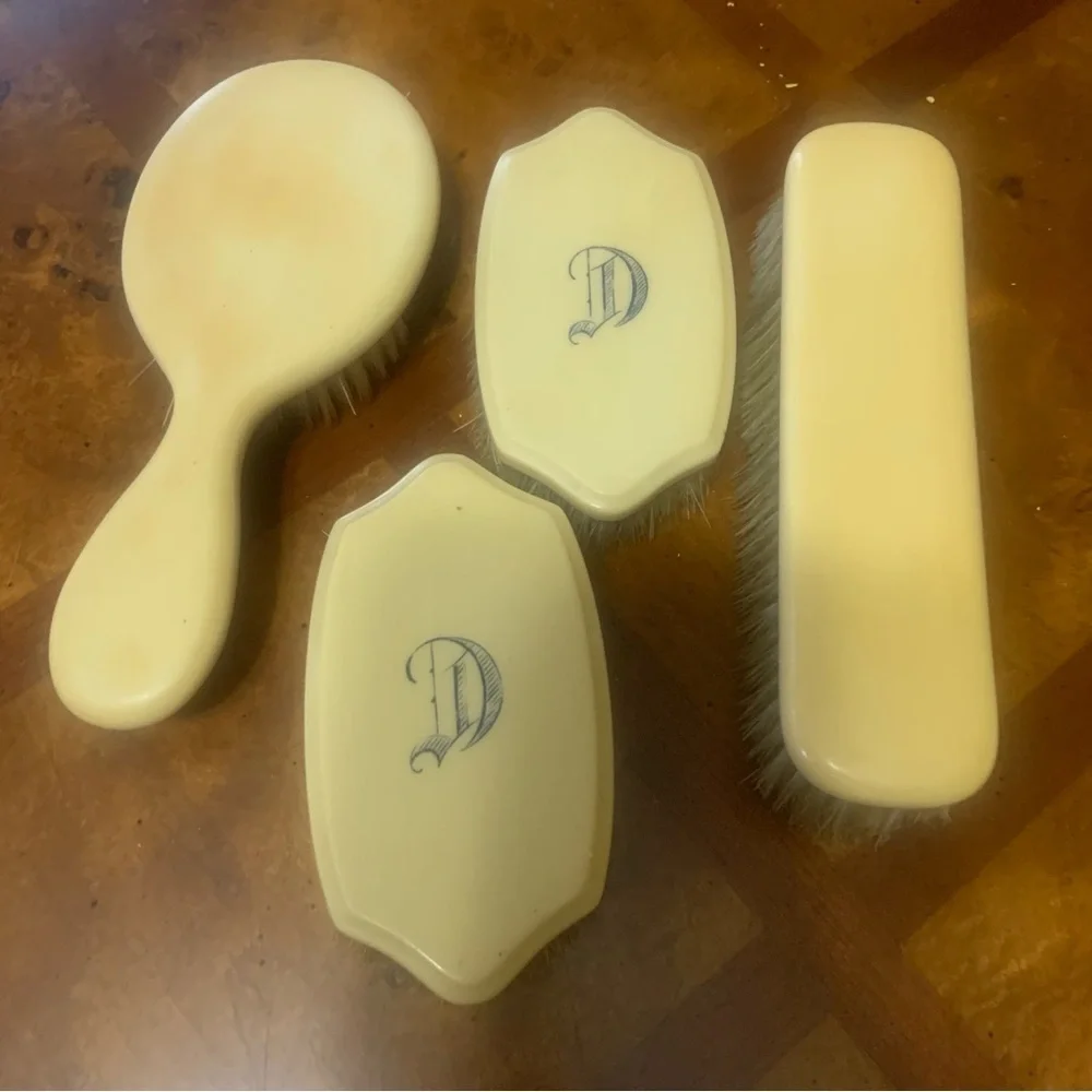 Vintage Antique Ivory Celluloid Vanity Dresser Brush Mirror Set Pyralin